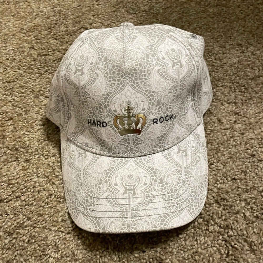 Women’s Hard Rock hotel hat